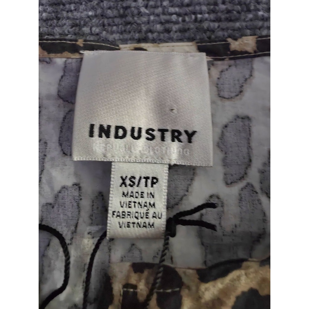 NWOT Industry Leopard Print Peplum Top Puff Sleeve Tie Front XS - Picture 4 of 7